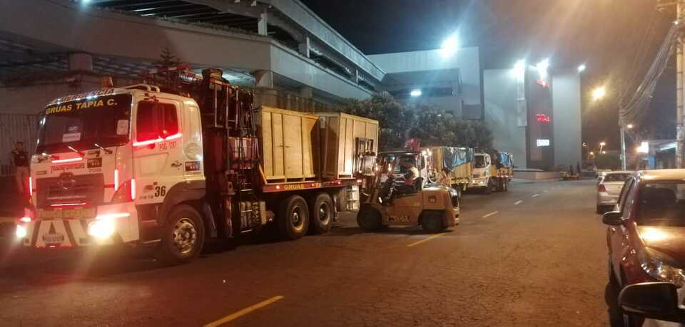 DESEMBARQUE DE EQUIPOS PARA CINE